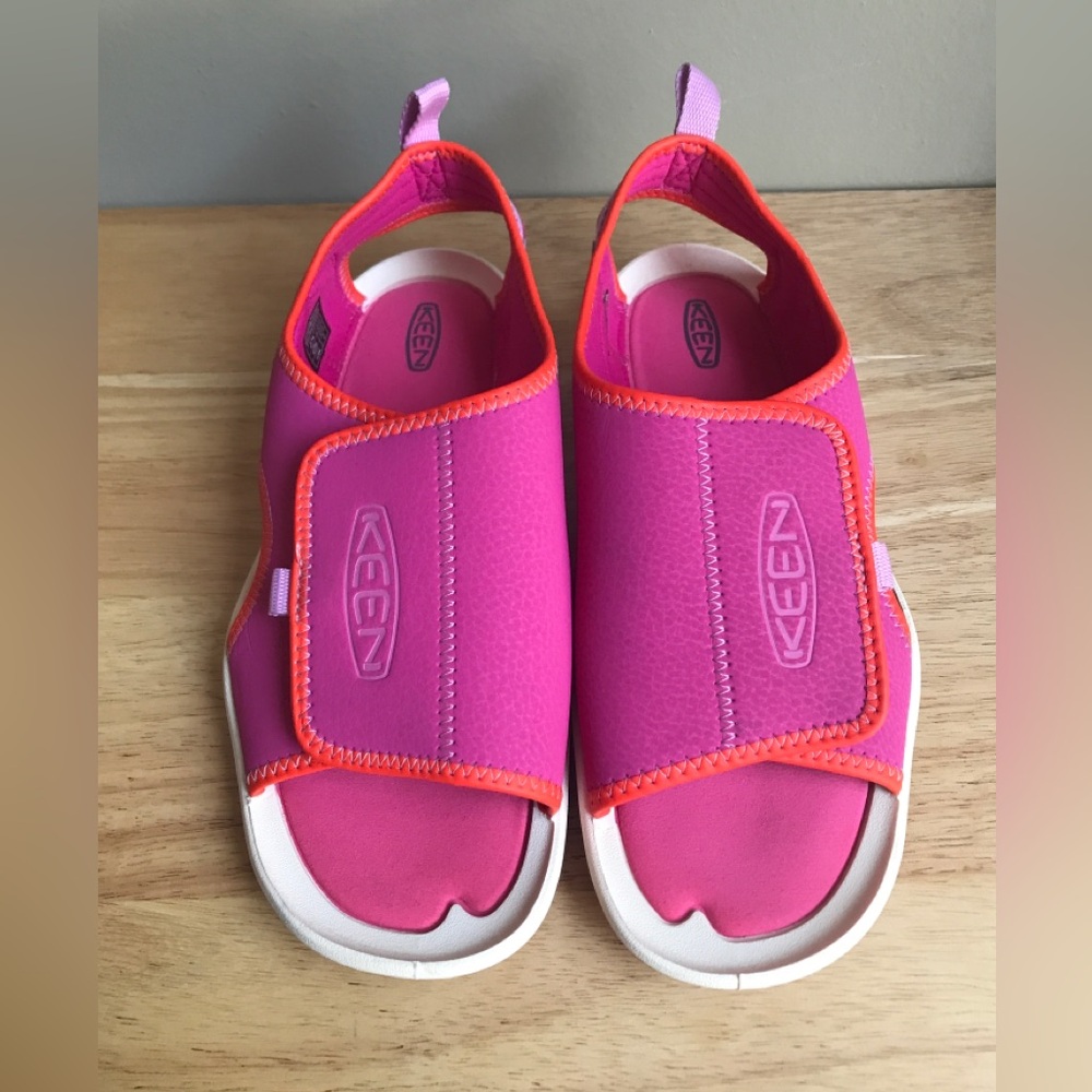 Keen Knotch River Kids Girls Open Toe Sandals Magenta/Lilac Size: US 5 EUR 37